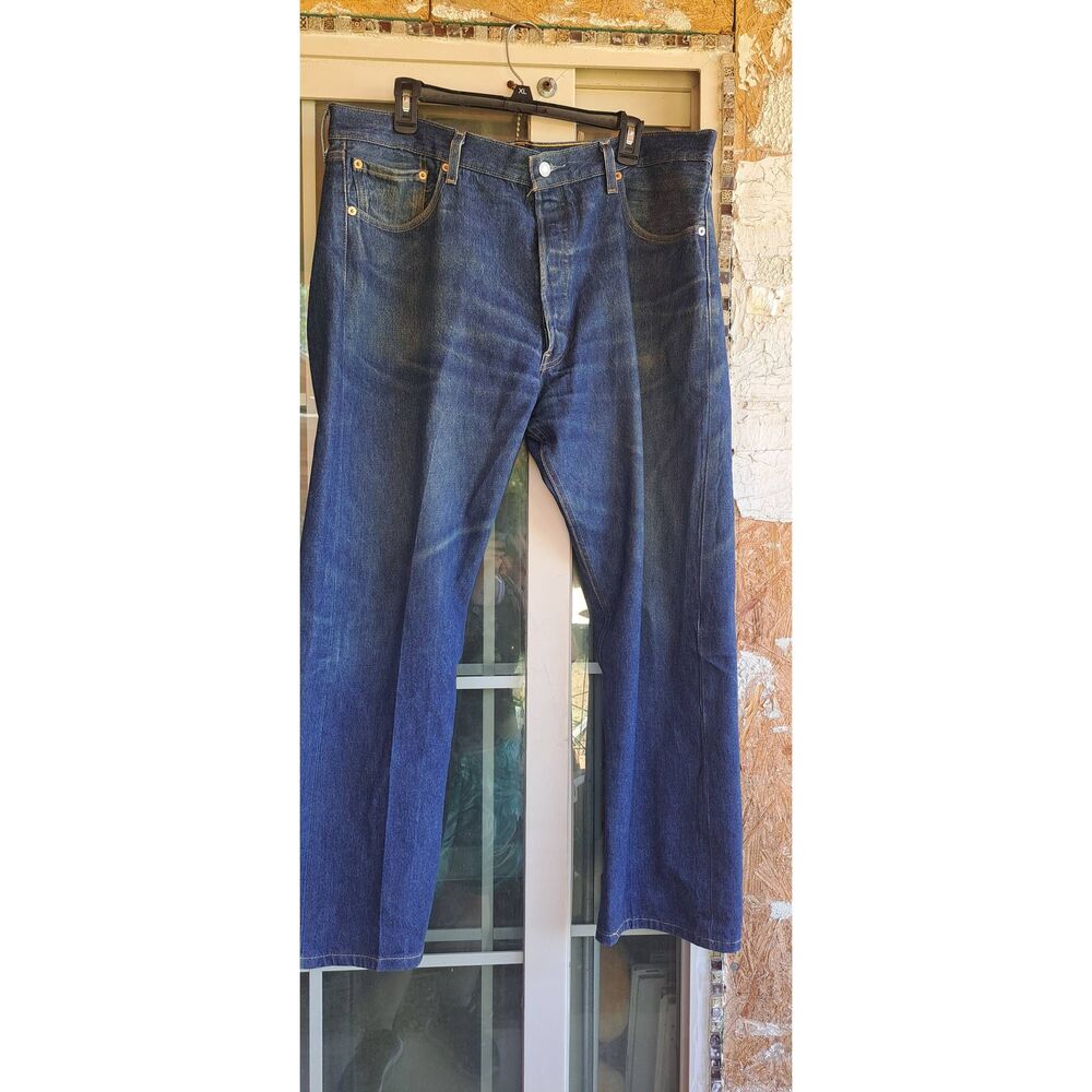 Vintage 2000's Levi’s 501 Men’s Jeans 38x28 Actual Button Fly Straight Leg Dark